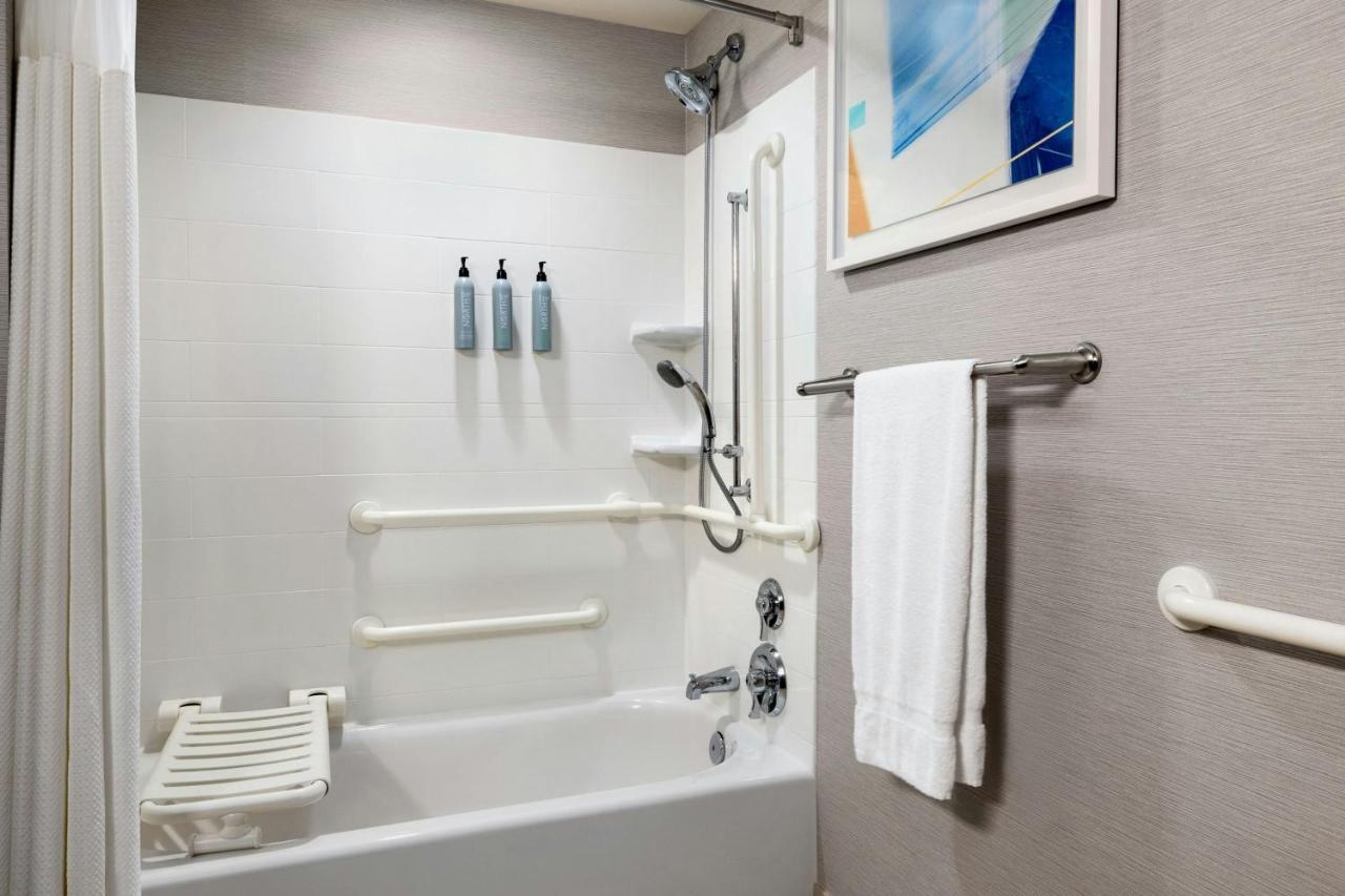  | Courtyard by Marriott Burlington Mt. Holly Westampton