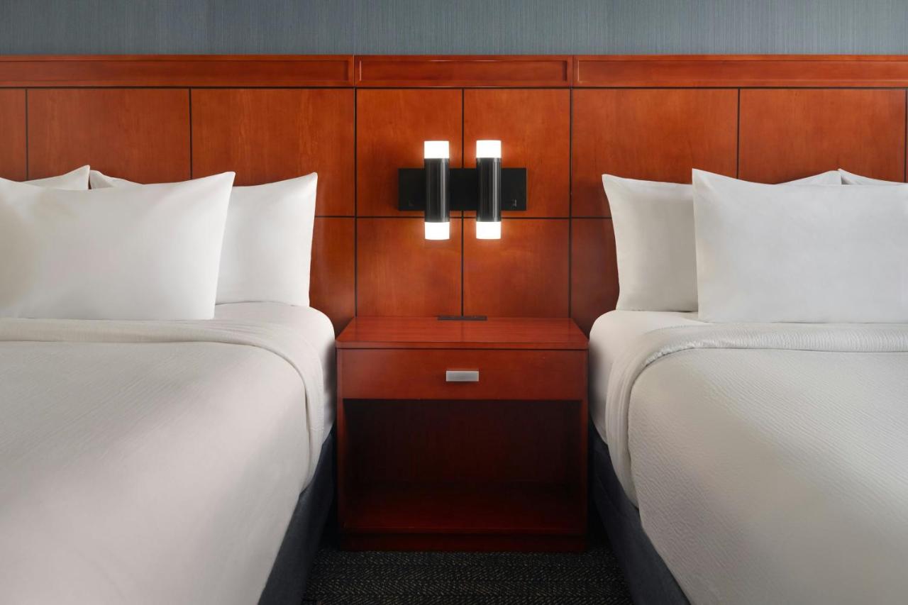 | Courtyard by Marriott Washington, DC/Foggy Bottom