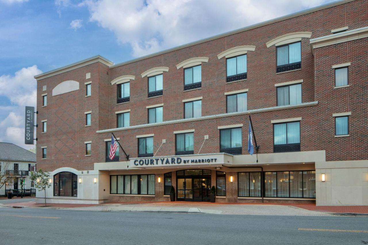  | Courtyard by Marriott Fredericksburg Historic District