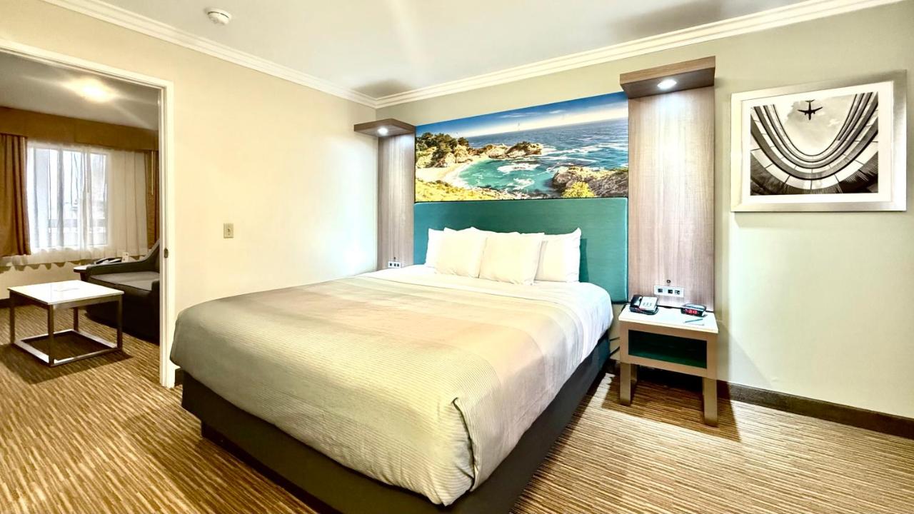 Suite, 1 King Bed with Sofa Bed, Non Smoking at Quality Inn & Suites Los Angeles Airport - Stadium District