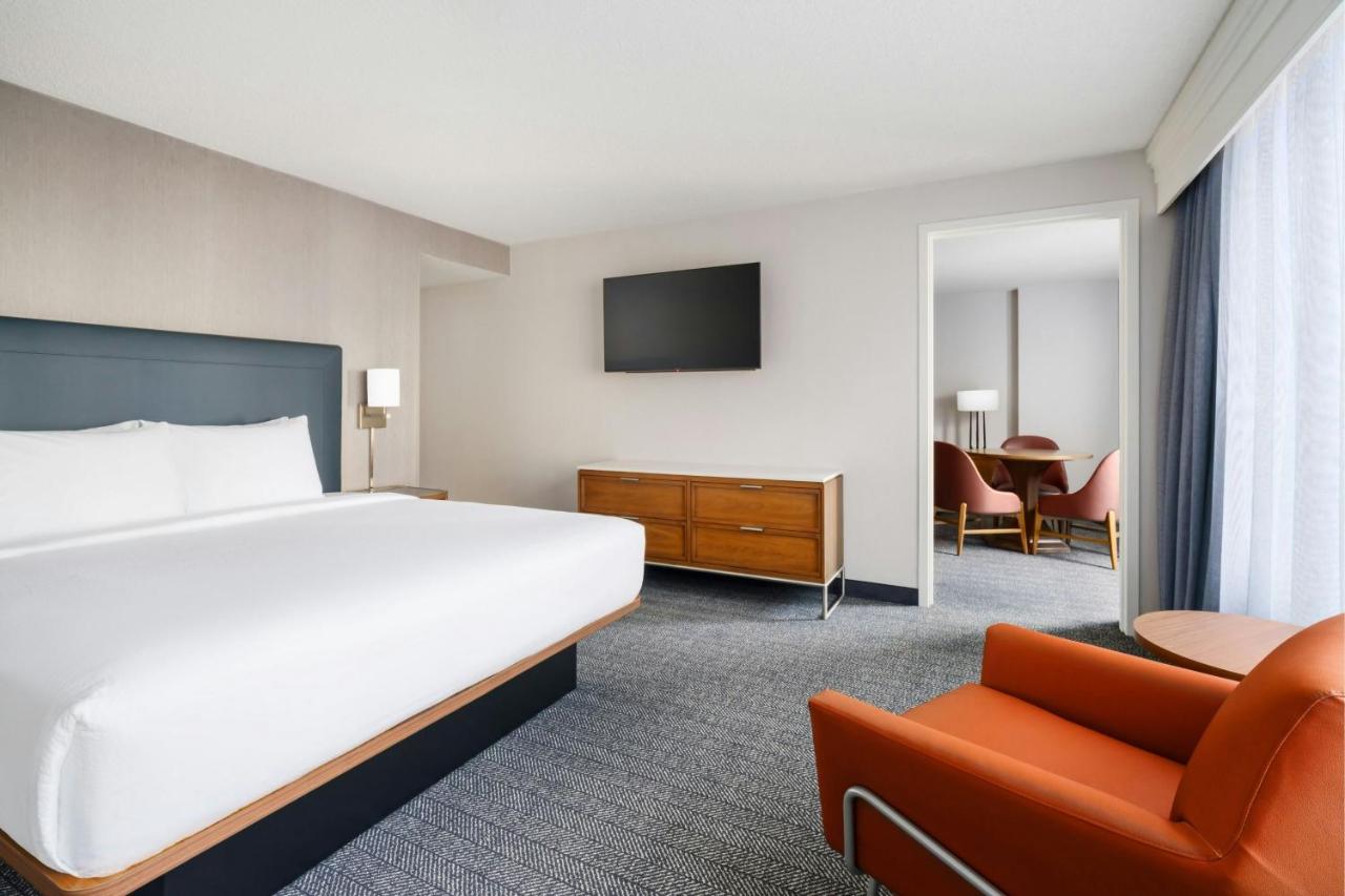 Executive King Suite with Sofa Bed at Courtyard by Marriott Atlanta Buckhead