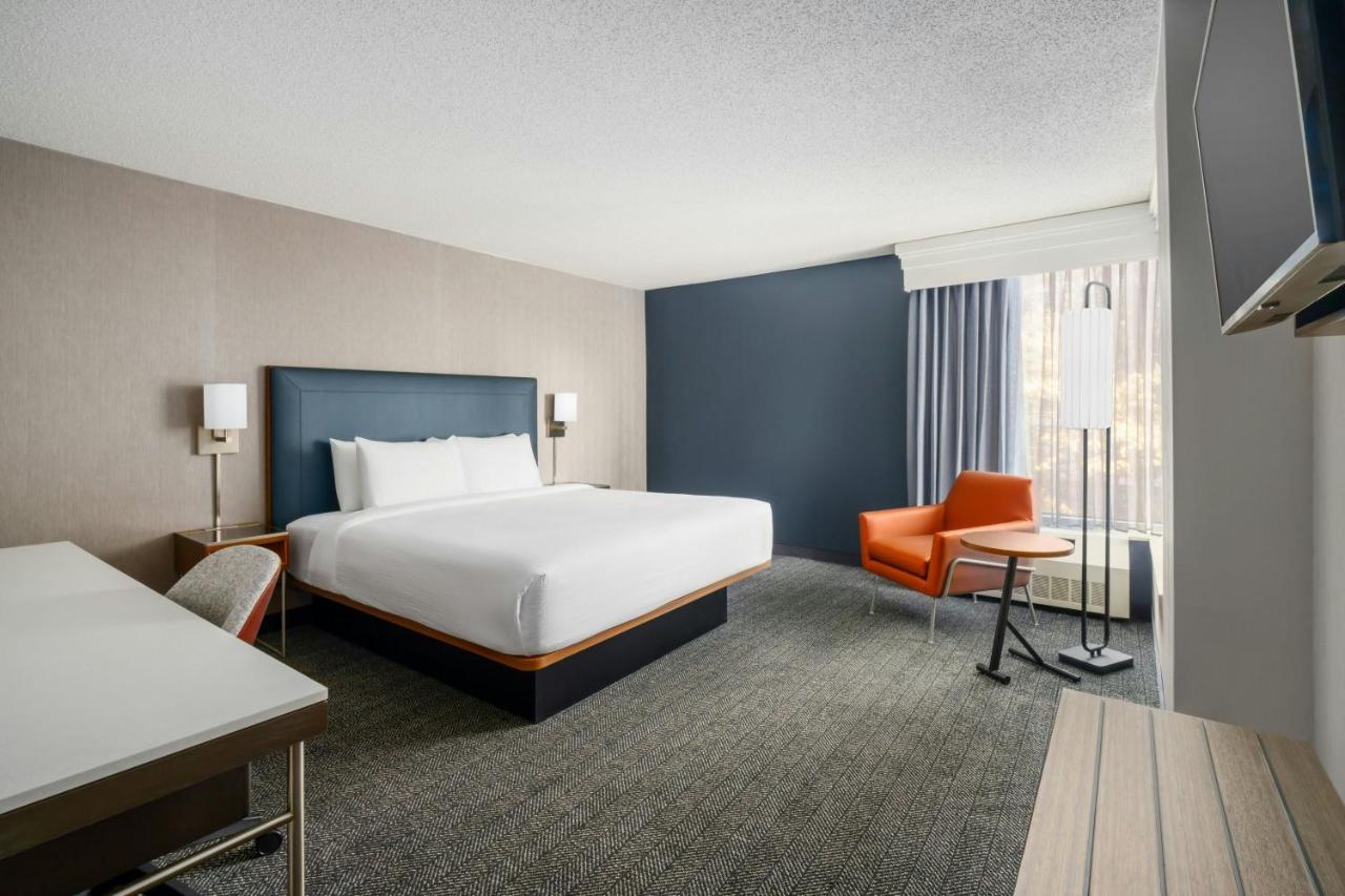 | Courtyard by Marriott Atlanta Buckhead