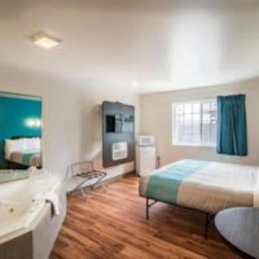 | Motel 6-Rigby, ID
