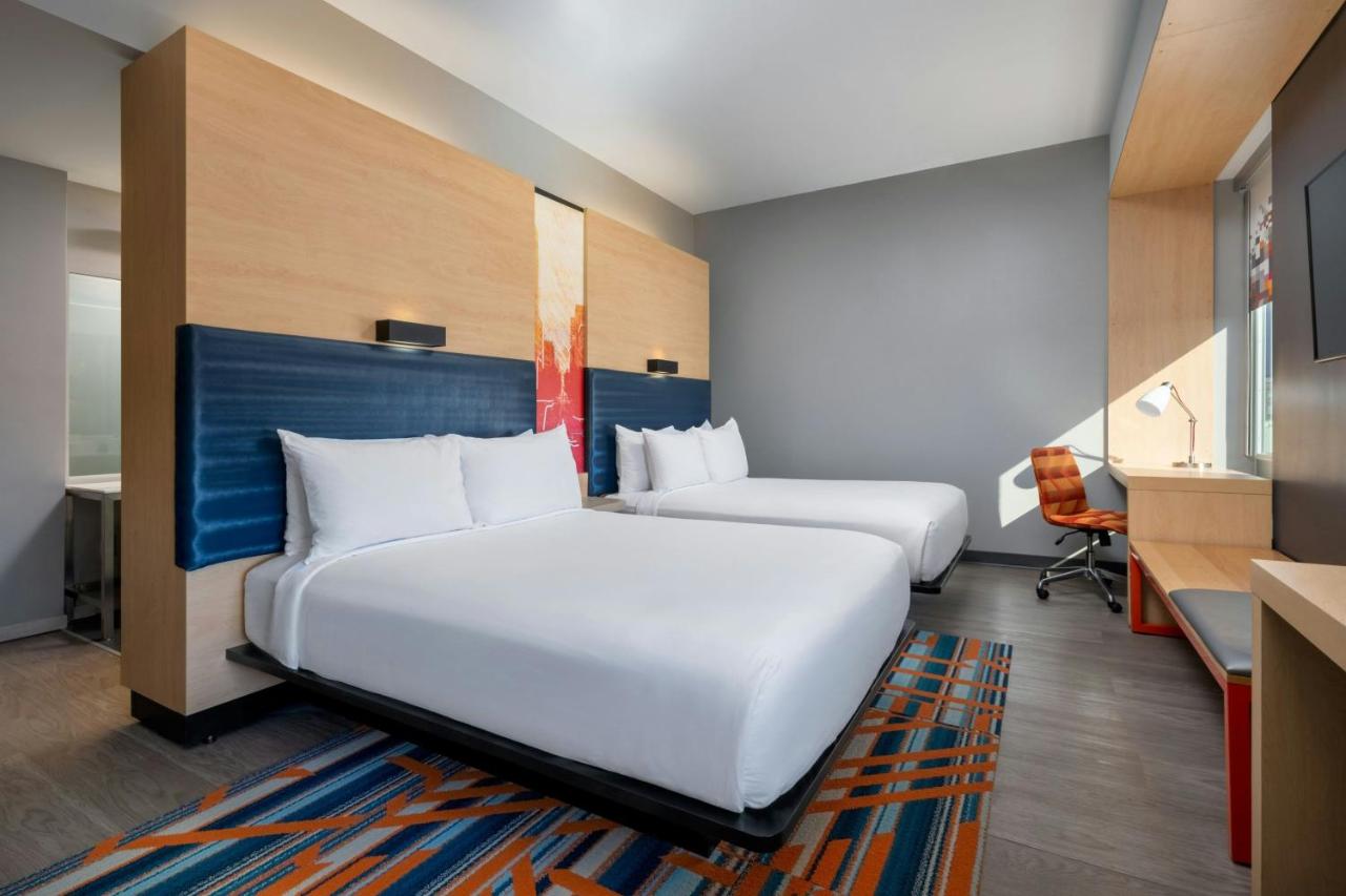 ALOFT, Guest room, 2 Queen, City view at Aloft by Marriott Columbia Downtown