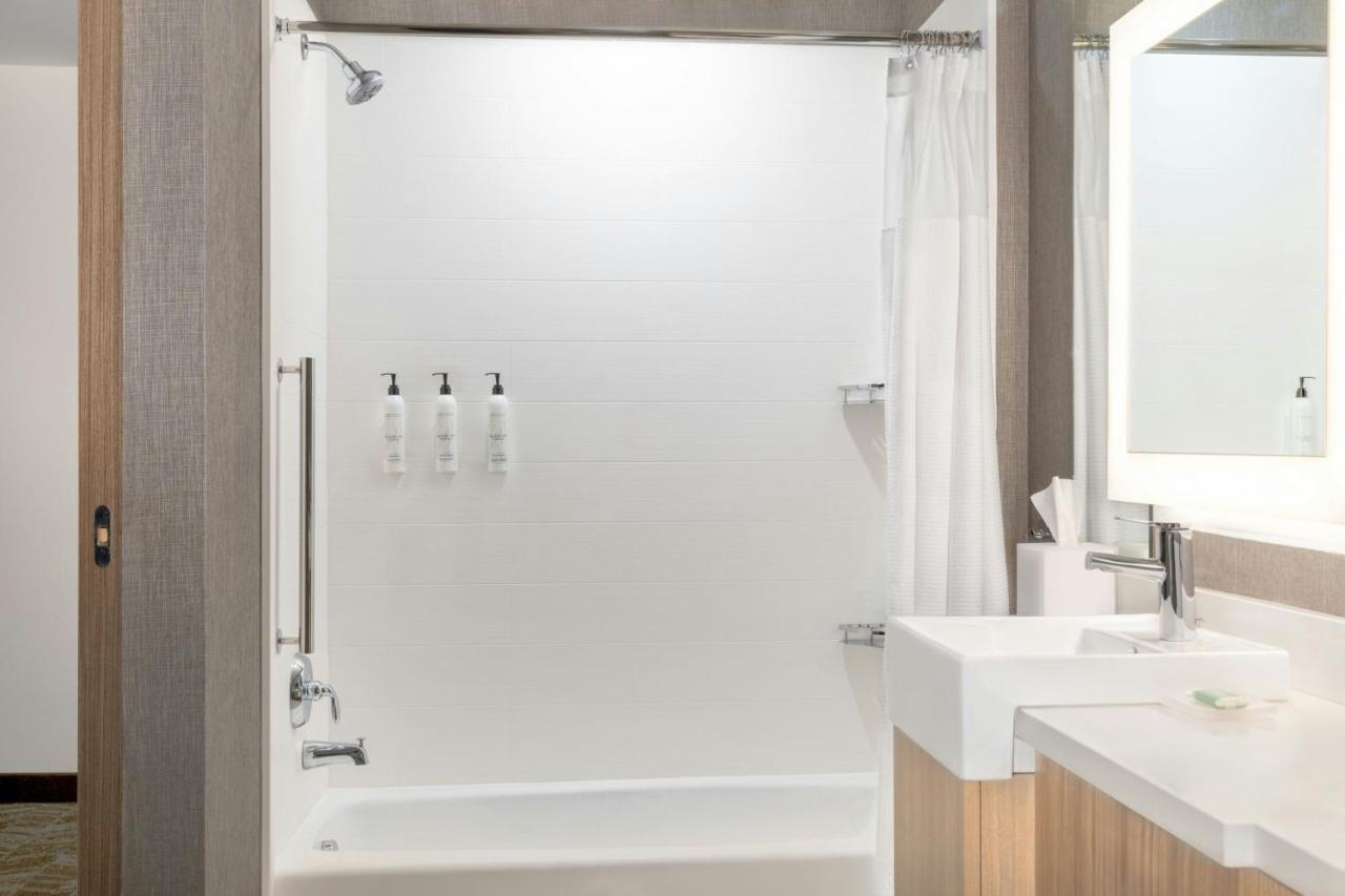 | SpringHill Suites Holland