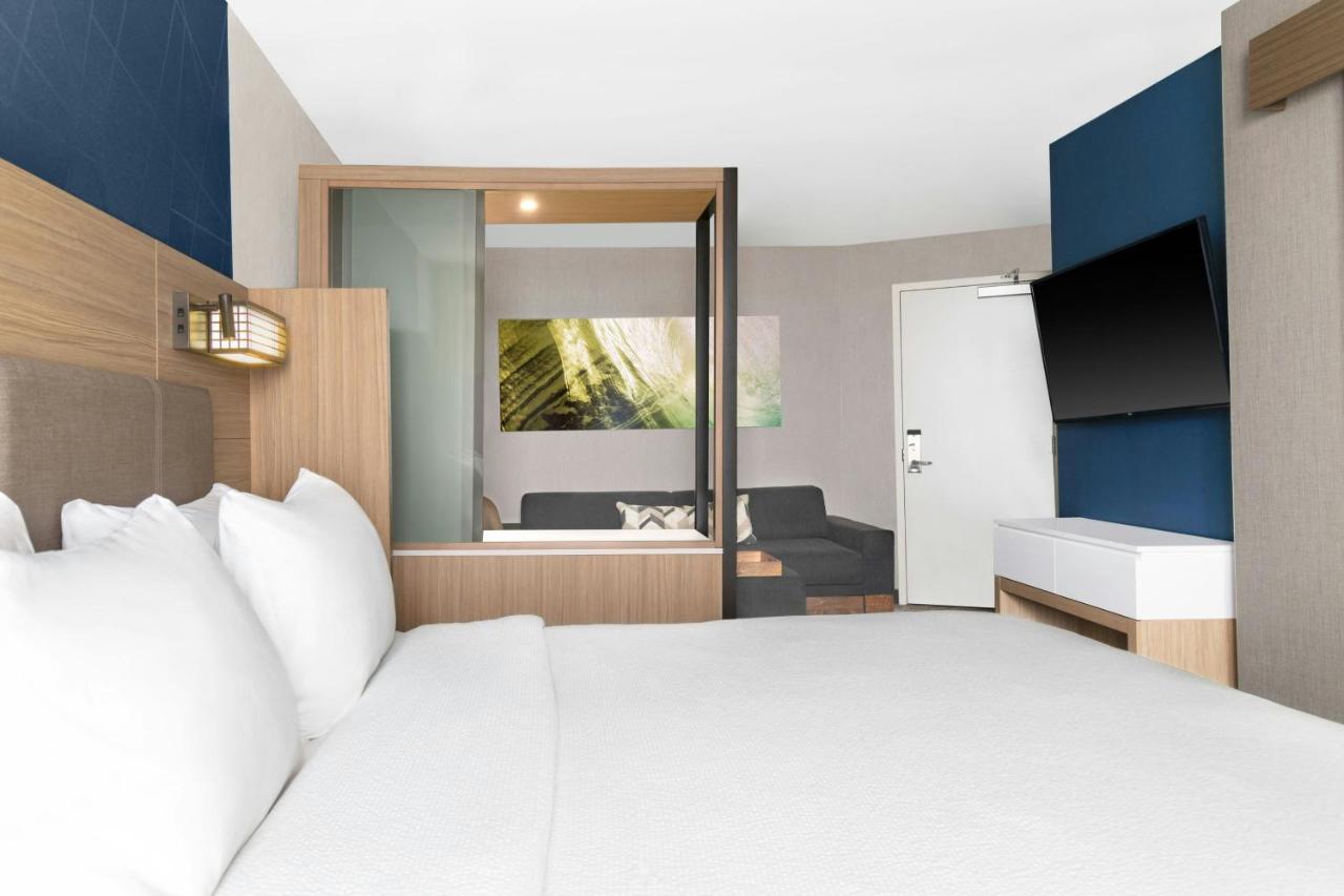 | SpringHill Suites Holland