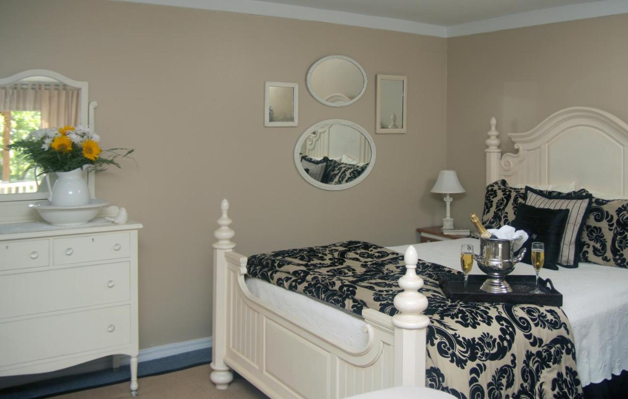 | Heartstone Inn