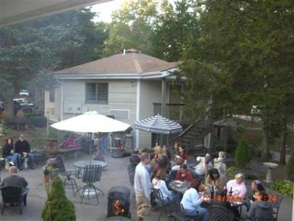 | Cedar Park Inn