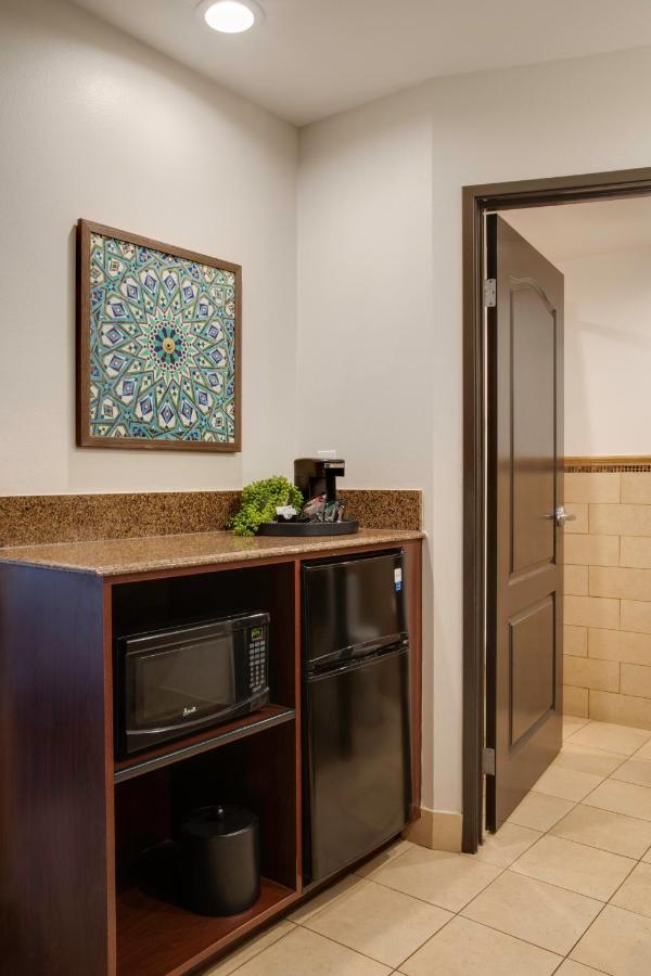 Queen Room with Two Queen Beds at Ayres Hotel Chino Hills – Ontario