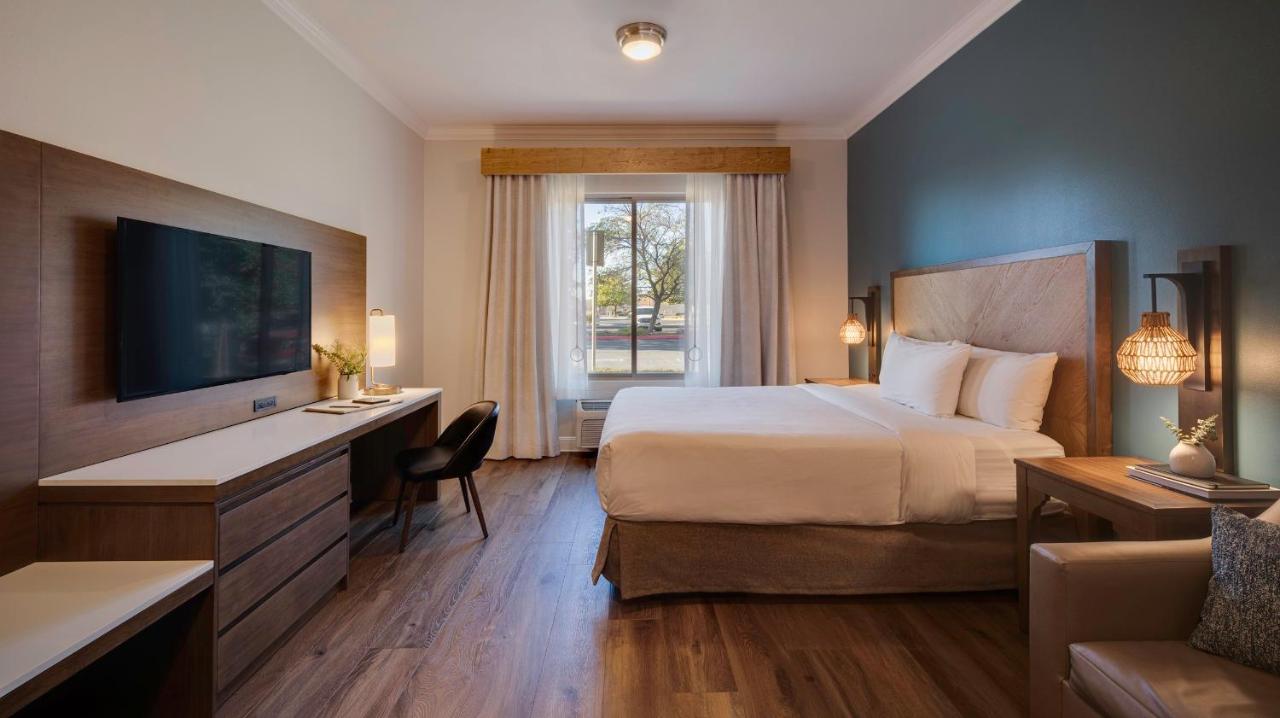King Room with Sofa Bed - Disability Access at Ayres Hotel Chino Hills – Ontario