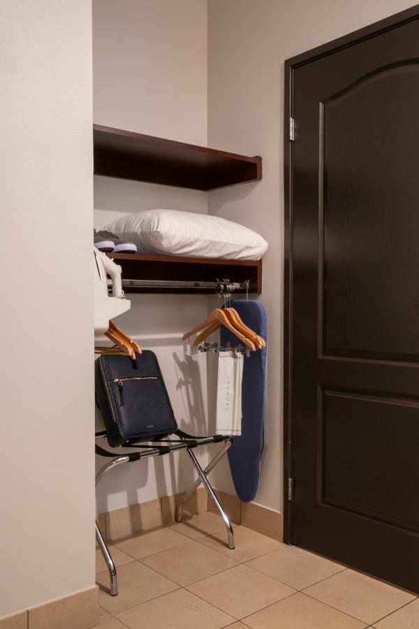 King Room with Sofa Bed - Disability Access at Ayres Hotel Chino Hills – Ontario
