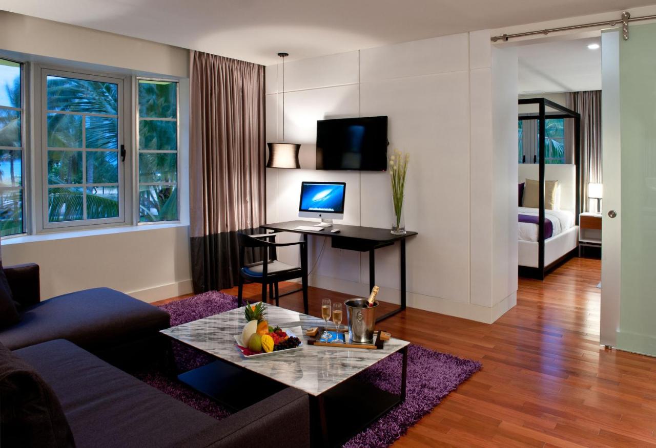 King Suite with Ocean View at Leslie Hotel Ocean Drive