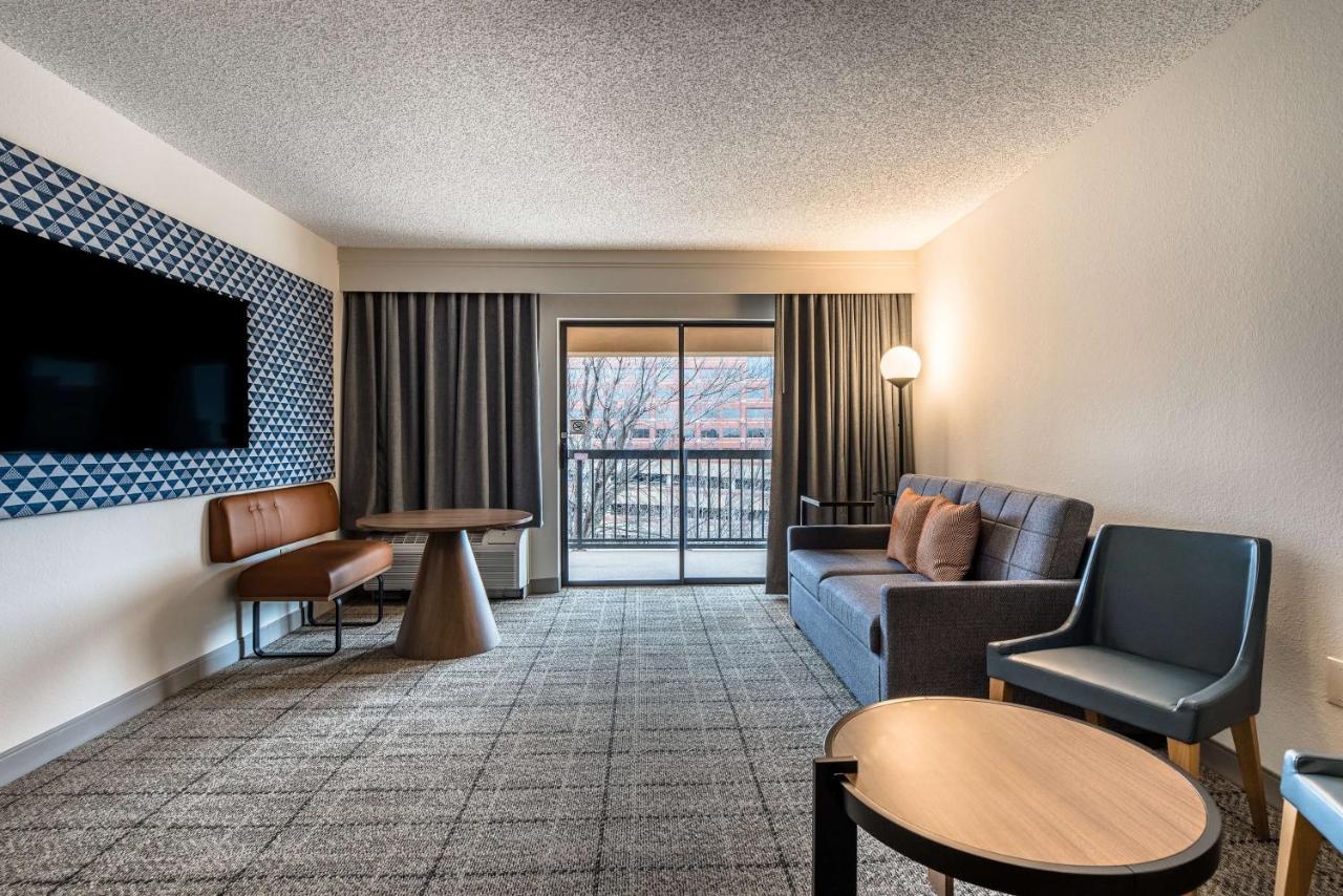 Suite at Sonesta Select Dallas Richardson