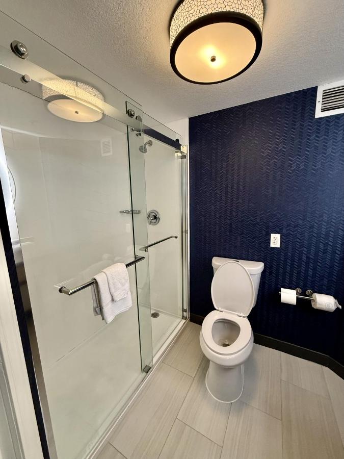 King Suite with Pool View - Non-Smoking at La Quinta Inn & Suites by Wyndham Austin Southwest