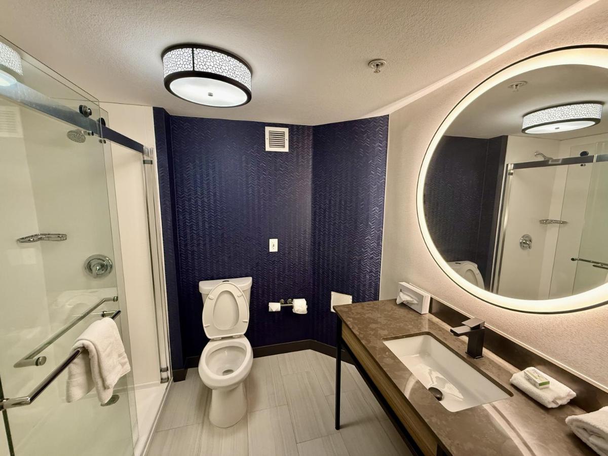 King Suite with Pool View - Non-Smoking at La Quinta Inn & Suites by Wyndham Austin Southwest