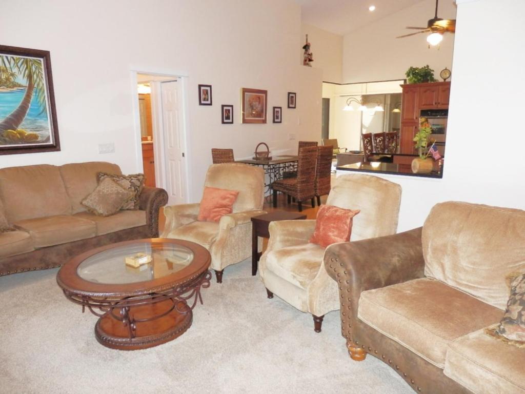 | Privacy in Paradise - Private Villa with heated pool and spa - sleeps 6