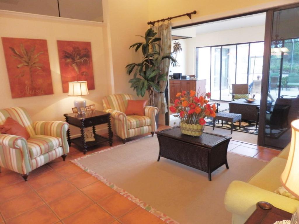 | Privacy in Paradise - Private Villa with heated pool and spa - sleeps 6