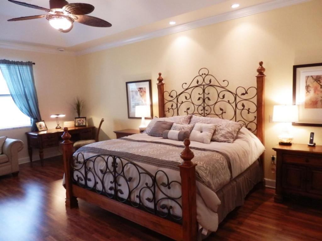 | Privacy in Paradise - Private Villa with heated pool and spa - sleeps 6