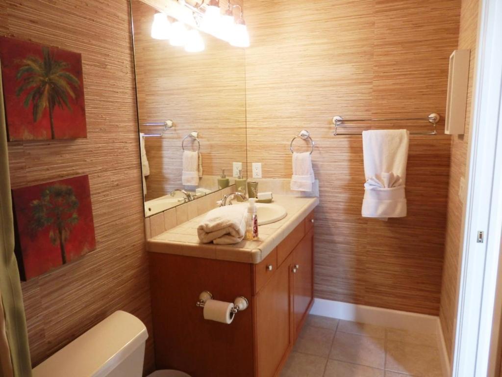 | Privacy in Paradise - Private Villa with heated pool and spa - sleeps 6