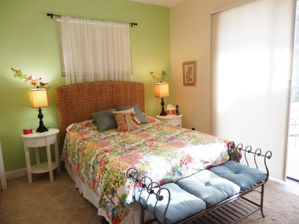 | Privacy in Paradise - Private Villa with heated pool and spa - sleeps 6