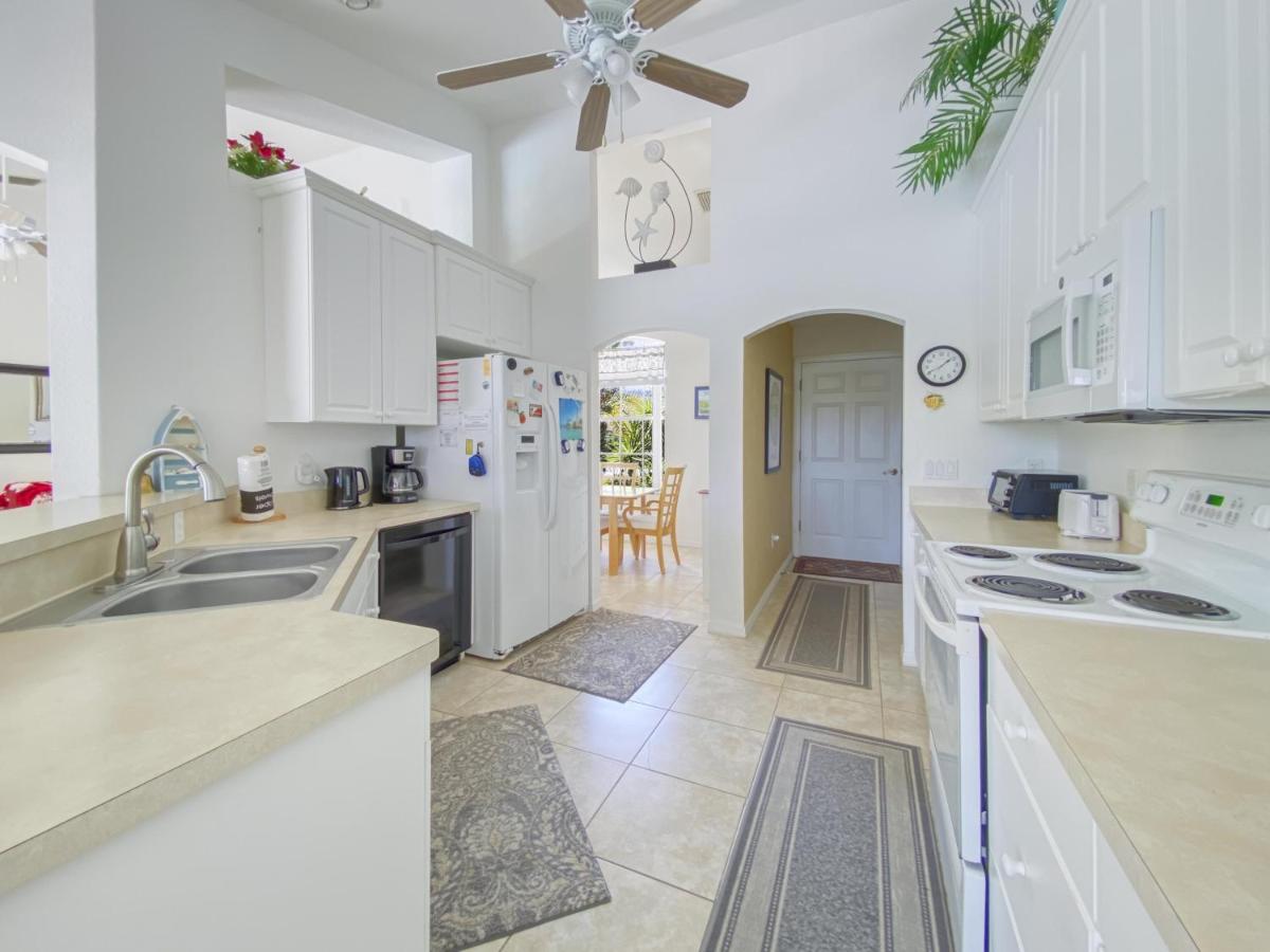 | Westons Water Watch - Private Villa with heated pool - sleeps 6