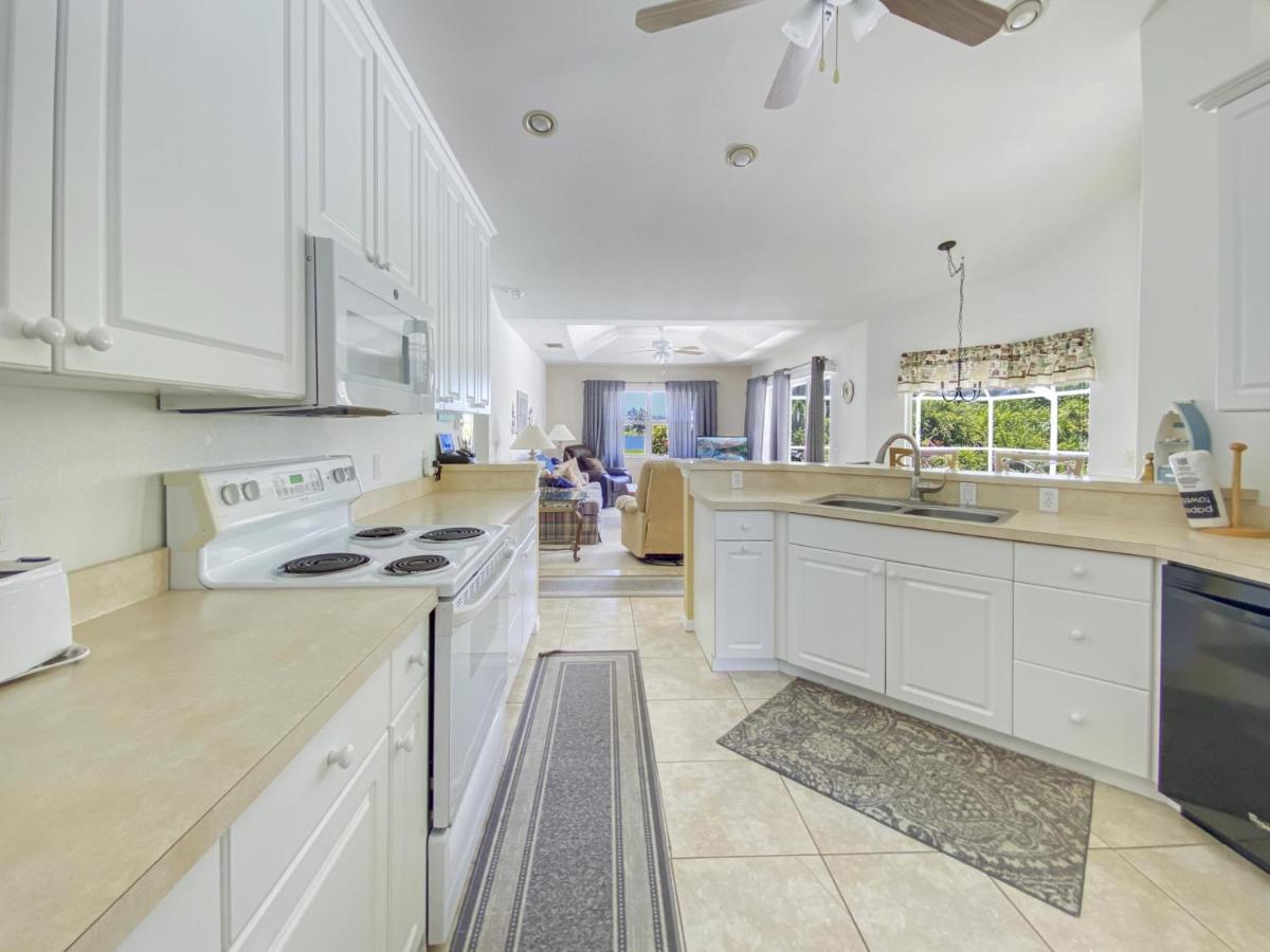  | Westons Water Watch - Private Villa with heated pool - sleeps 6