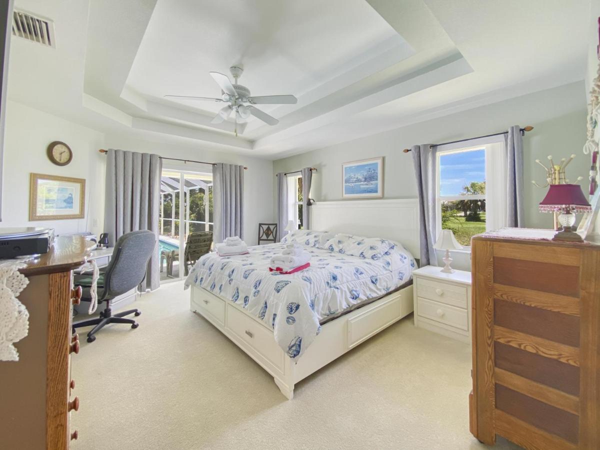 | Westons Water Watch - Private Villa with heated pool - sleeps 6