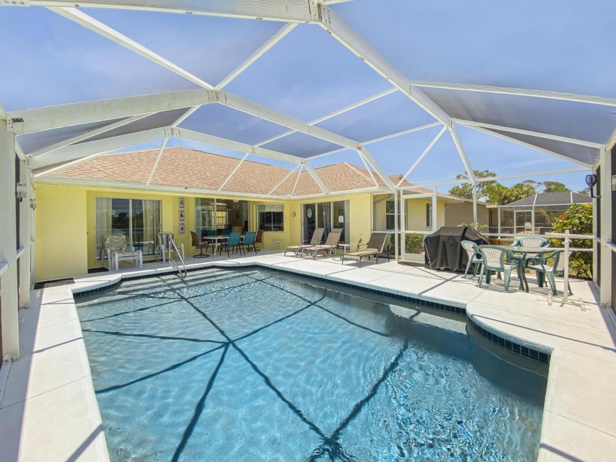| Westons Water Watch - Private Villa with heated pool - sleeps 6