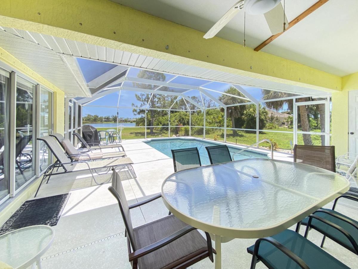 | Westons Water Watch - Private Villa with heated pool - sleeps 6
