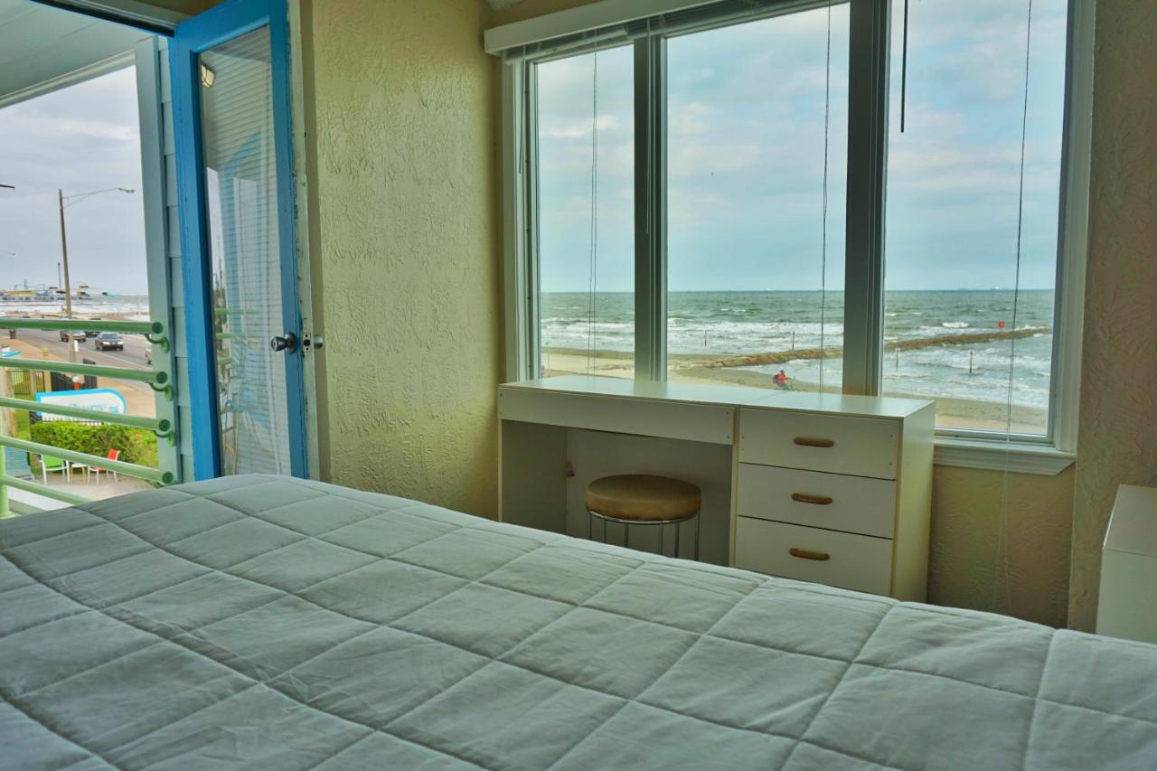  | Four Seasons on the Gulf