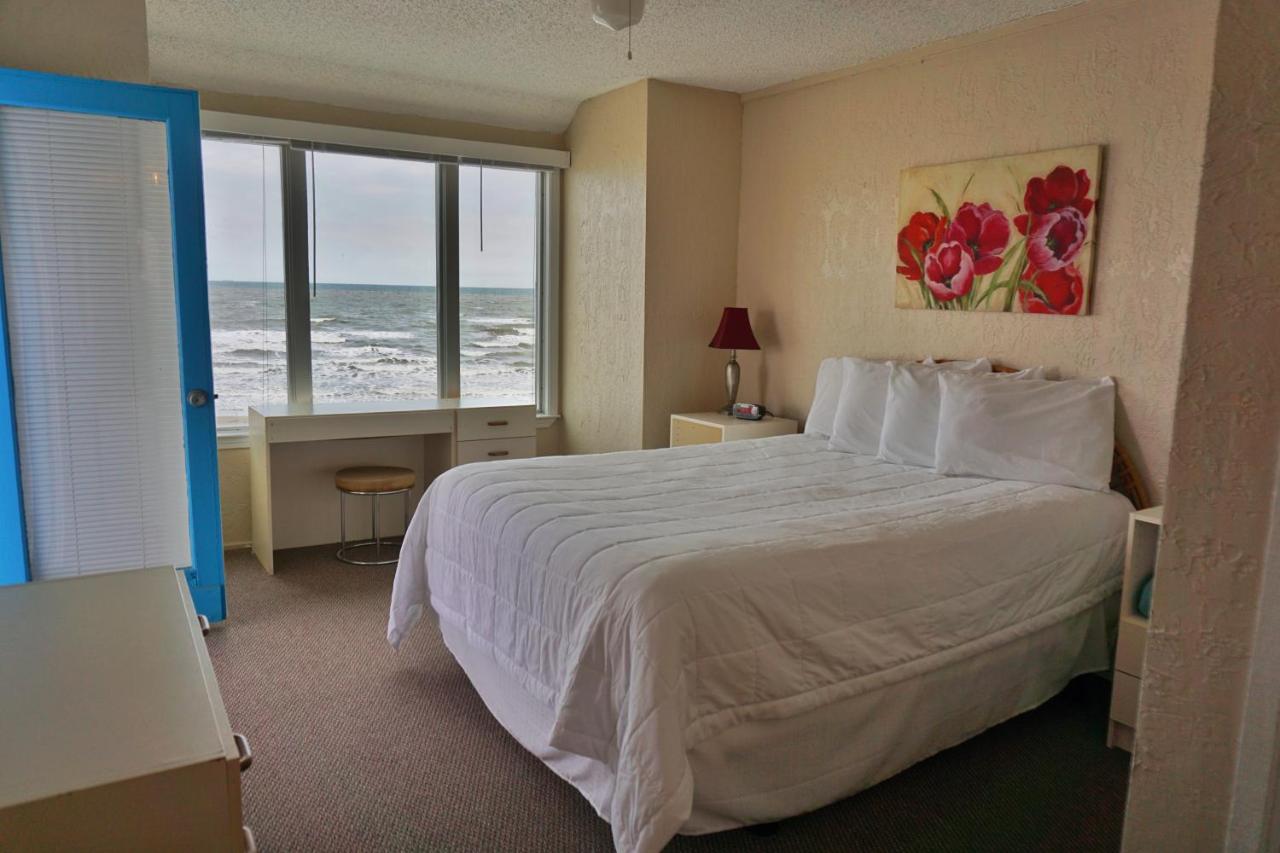  | Four Seasons on the Gulf