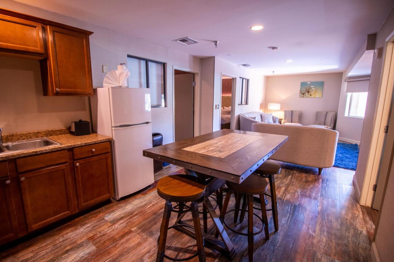 Two-Bedroom King Suite with Two King Beds at Empeiria High Sierra Hotel