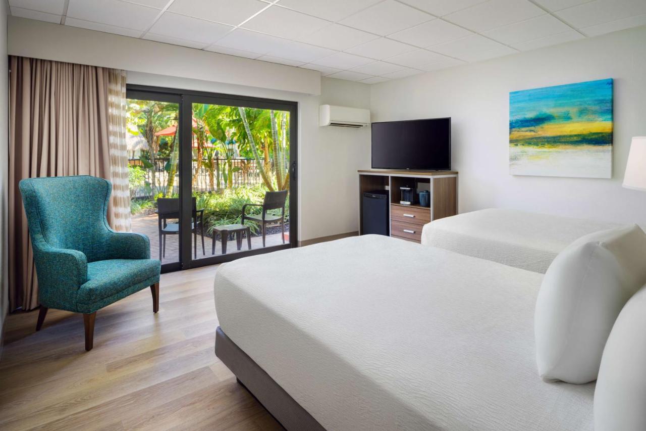 | Best Western Naples Inn & Suites
