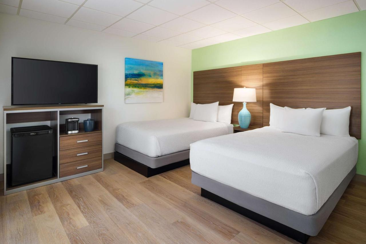 | Best Western Naples Inn & Suites