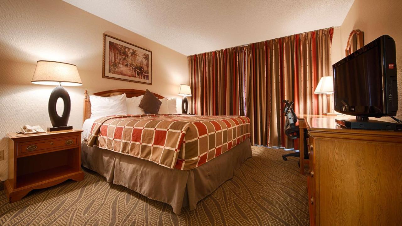 | Best Western Naples Inn & Suites