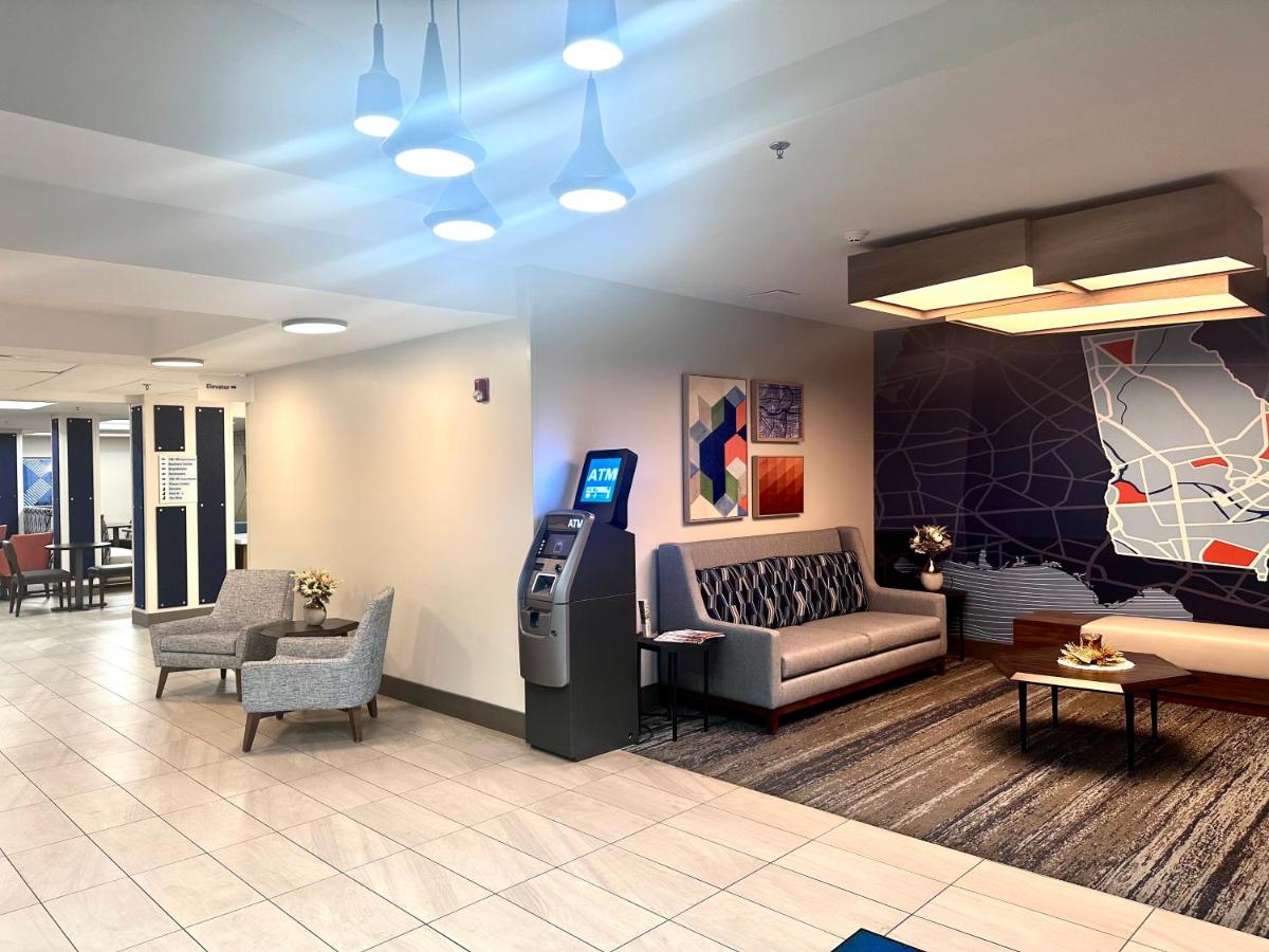  | Holiday Inn Express Hotel & Suites Hinesville, an IHG Hotel