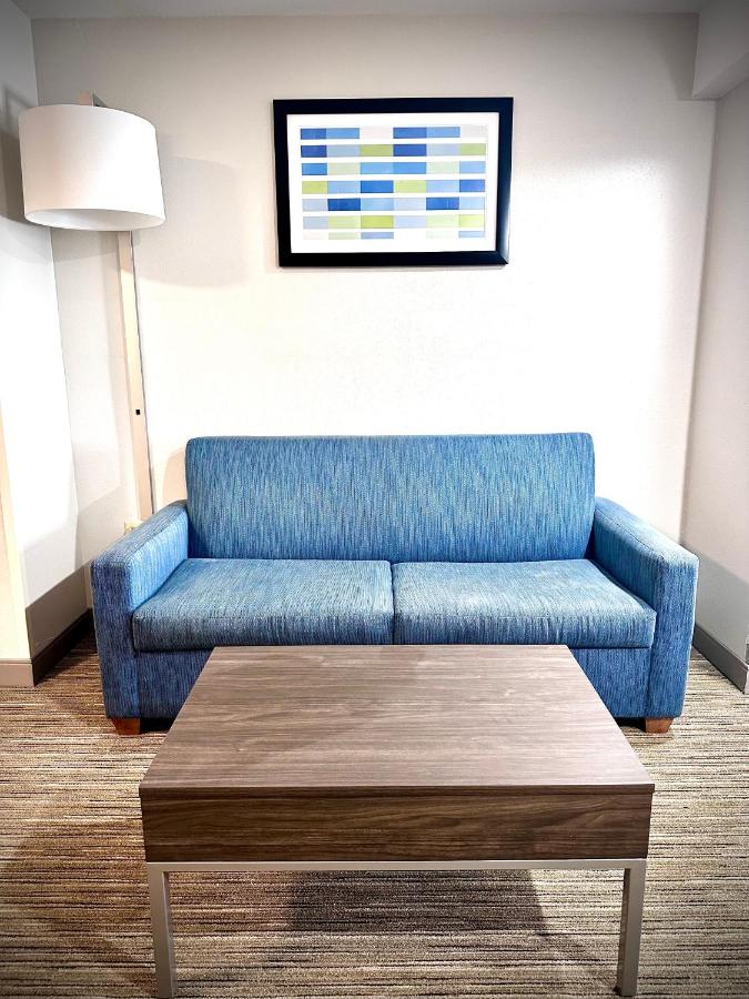  | Holiday Inn Express Hotel & Suites Hinesville, an IHG Hotel