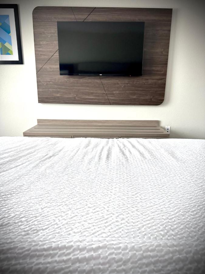  | Holiday Inn Express Hotel & Suites Hinesville, an IHG Hotel