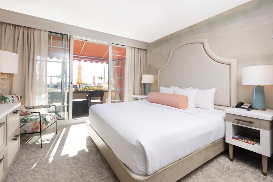 | Ocean Club Hotel