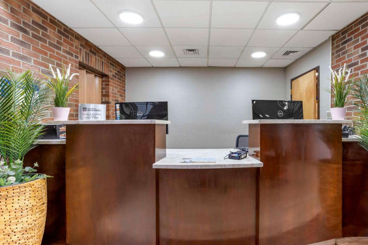 | Best Western Danbury/Bethel