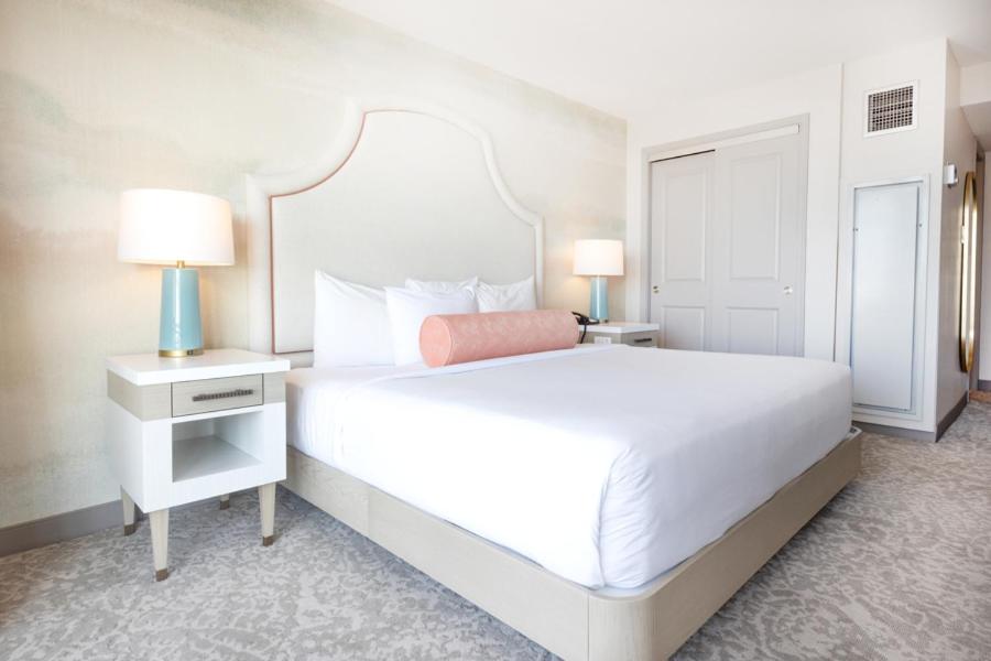 | Ocean Club Hotel