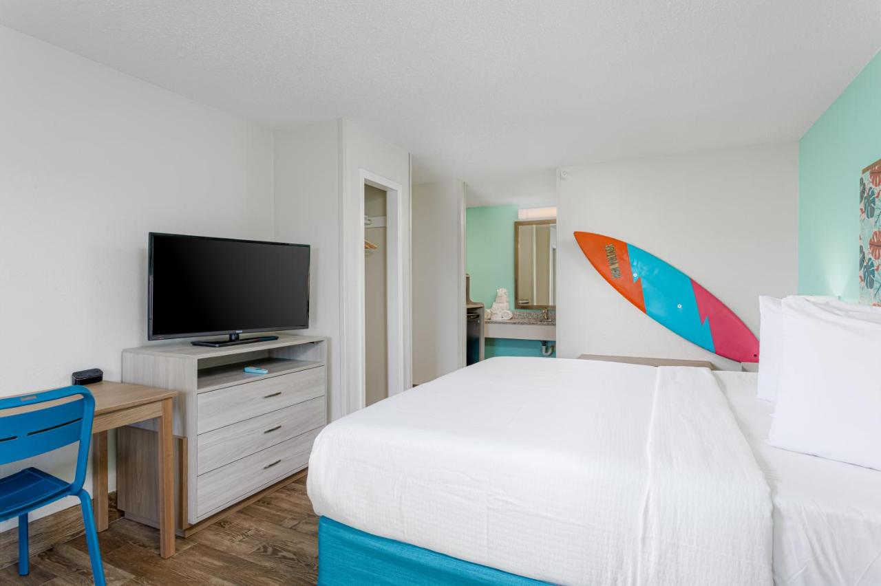  | Surf & Sand Hotel