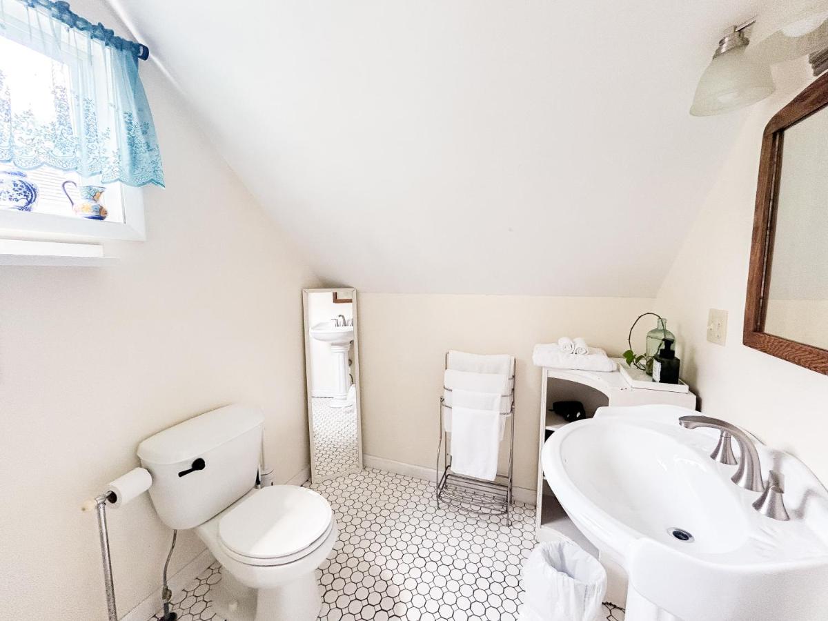  | The Borland House Inn