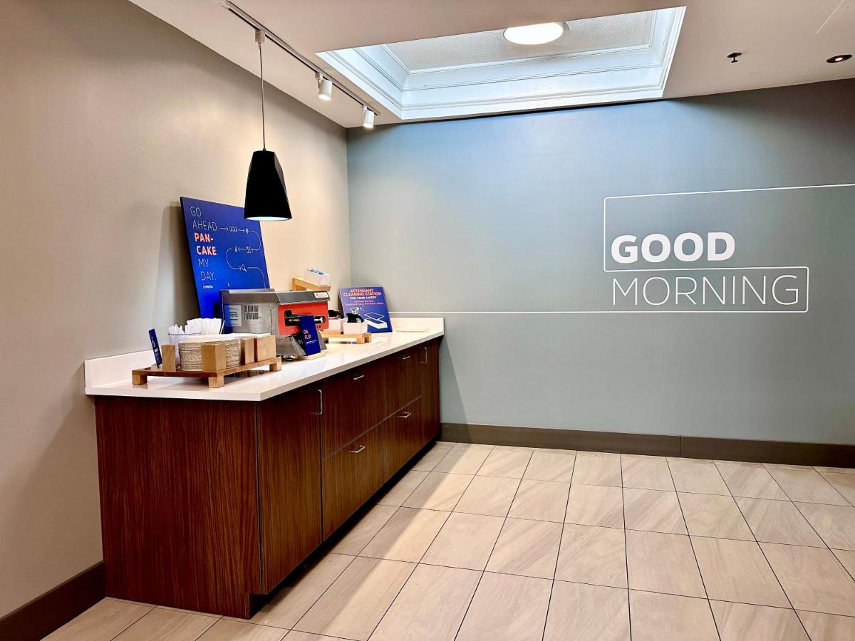 | Holiday Inn Express Hotel & Suites Hinesville, an IHG Hotel