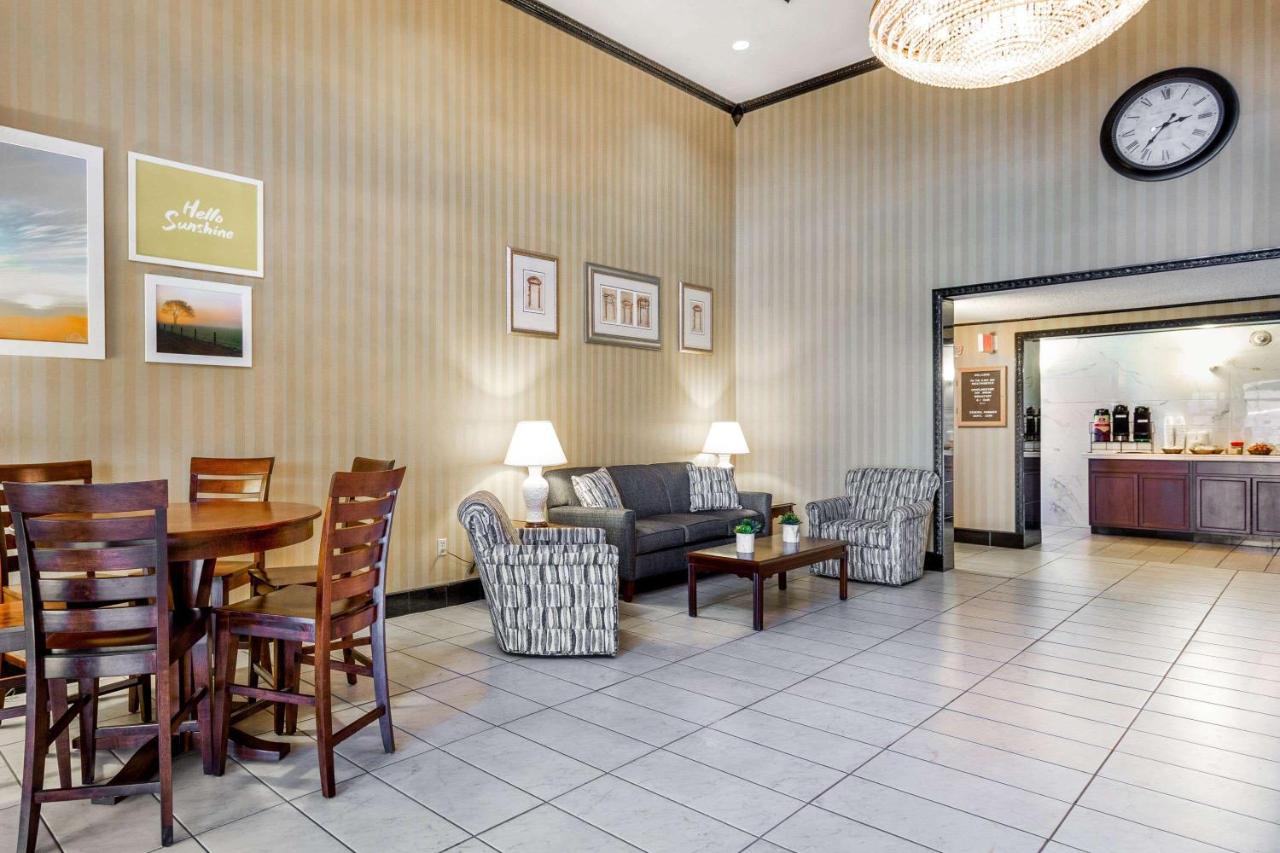| Days Inn by Wyndham Westminster