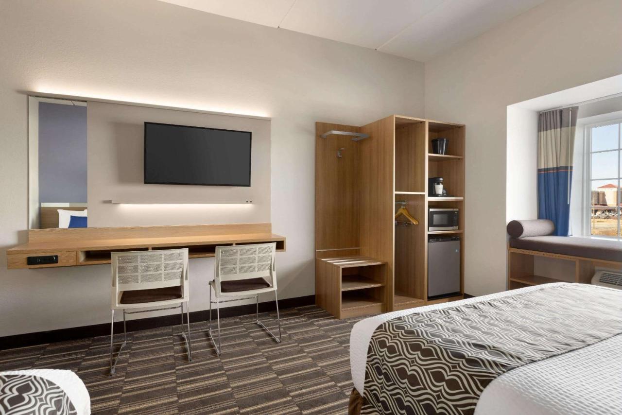 | Microtel Inn & Suites by Wyndham Gambrills