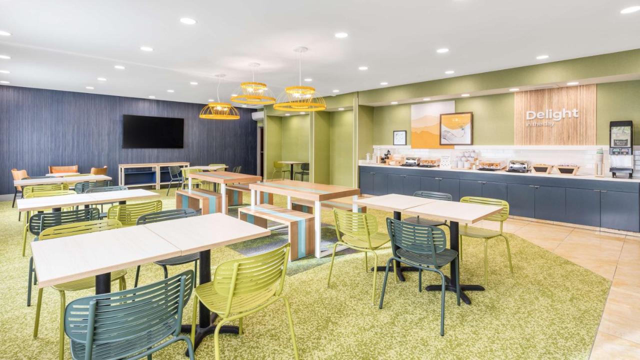 | Fairfield Inn & Suites by Marriott Salt Lake City Airport