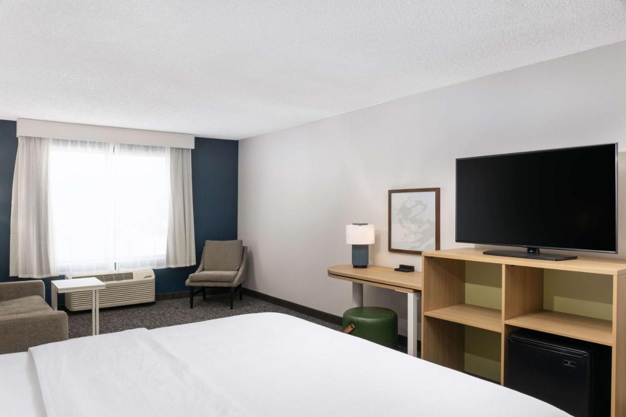 | Fairfield Inn & Suites by Marriott Salt Lake City Airport