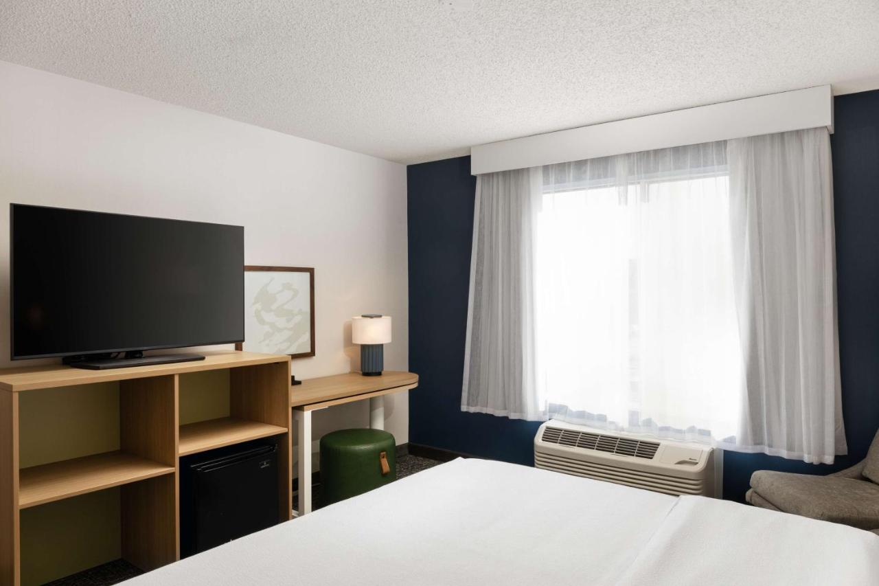 | Fairfield Inn & Suites by Marriott Salt Lake City Airport