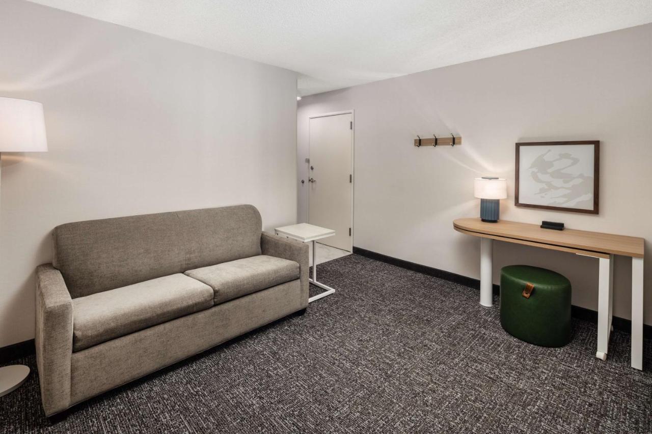 | Fairfield Inn & Suites by Marriott Salt Lake City Airport